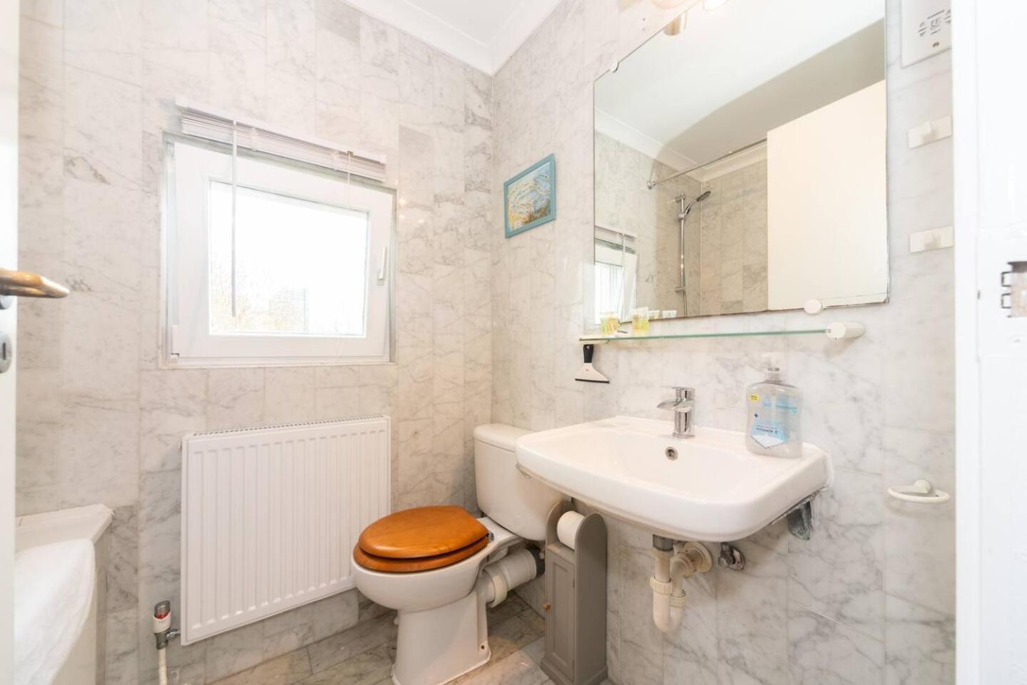 Sunny Maisonette With Views Over Canary Wharf, Λονδίνο Εξωτερικό φωτογραφία