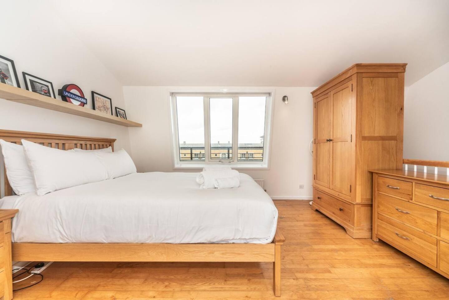 Sunny Maisonette With Views Over Canary Wharf, Λονδίνο Εξωτερικό φωτογραφία