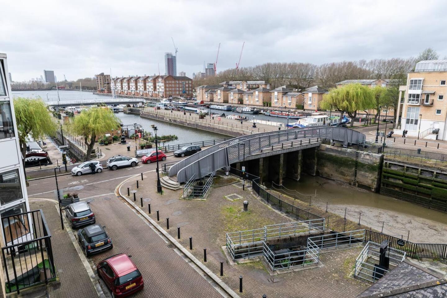 Sunny Maisonette With Views Over Canary Wharf, Λονδίνο Εξωτερικό φωτογραφία